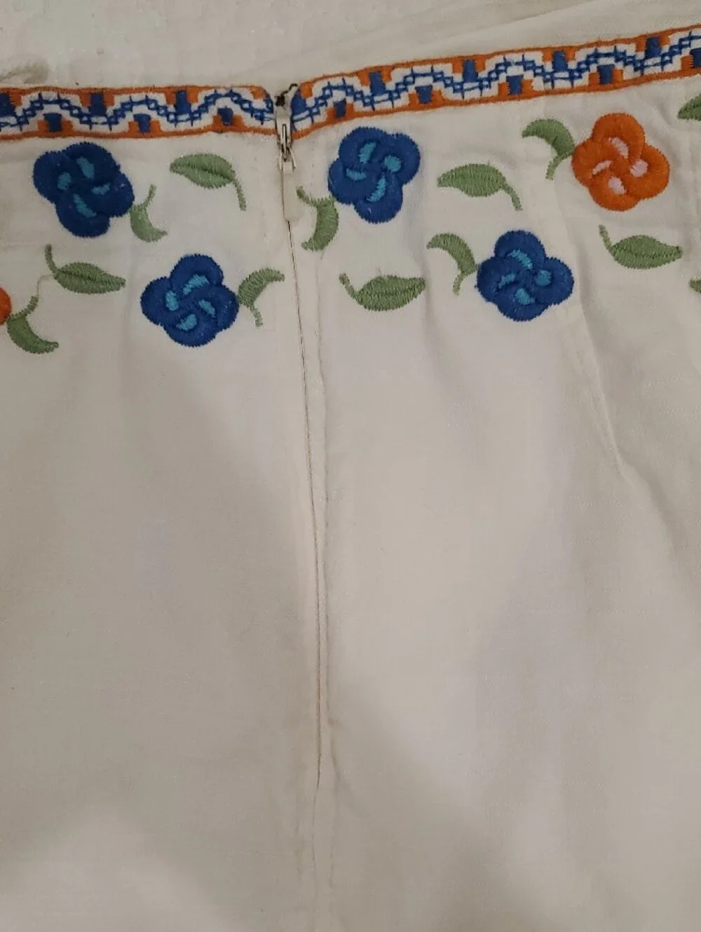 White High-Waist Floral Lace-Up Women’s Shorts